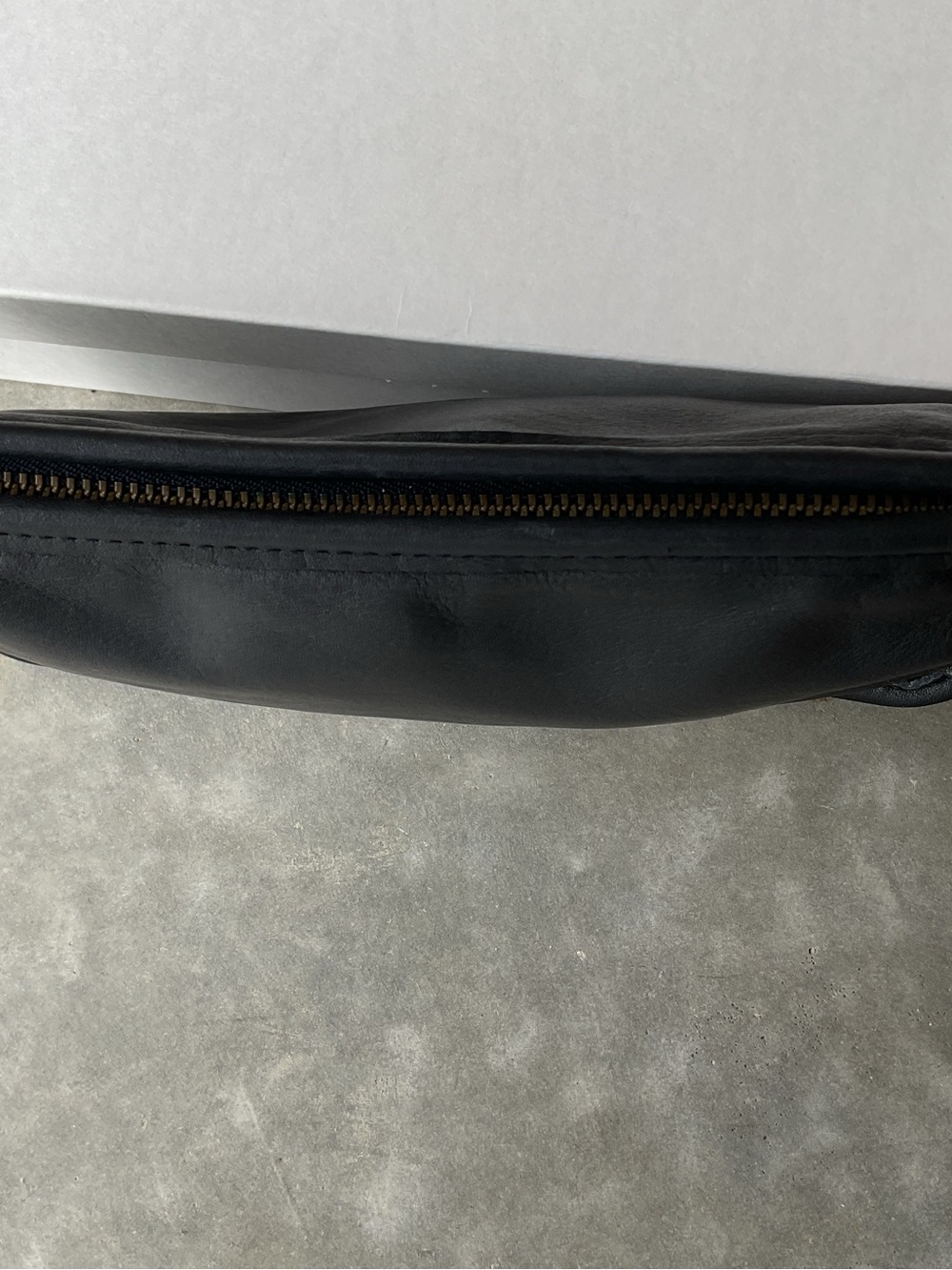 Vintage Coach Black Leather Chunky Cosmetic Bag - Picture 6 of 16